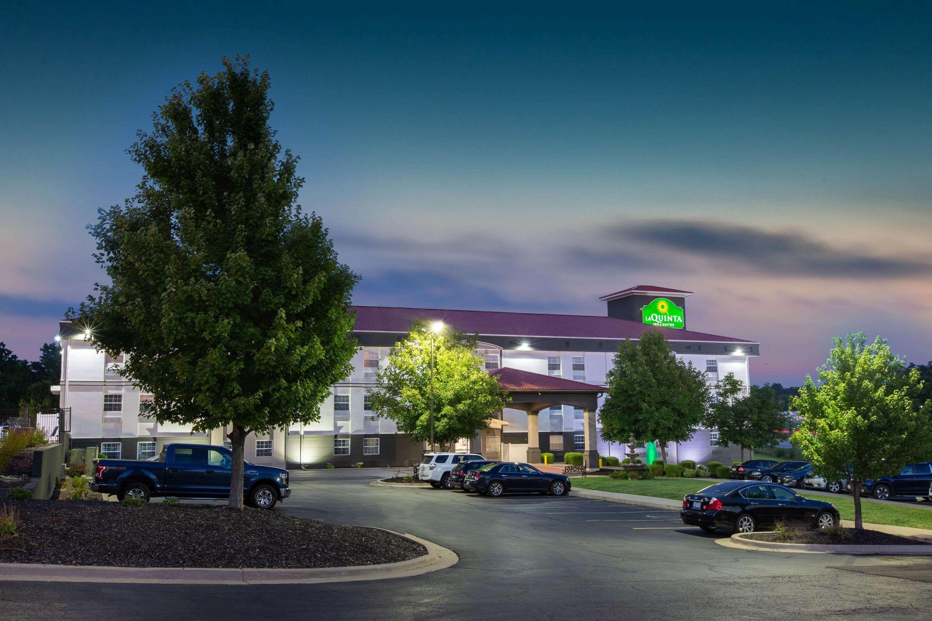 Hotel La Quinta By Wyndham Blue Springs Exterior foto
